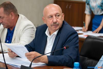 Сахалинских депутатов задабривают перед неприятным голосованием