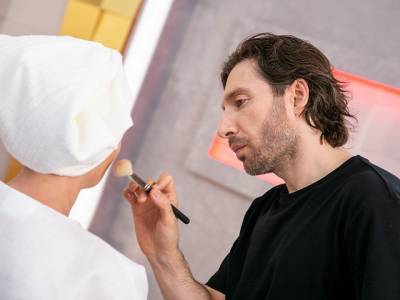 Как аккуратно сделать макияж: советует эксперт шоу «Перезагрузка» на ТНТ, звездный визажист Юрий Столяров