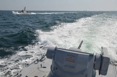Россия демонстрирует готовность к применению силы в акватории Черного и Азовского морей - командующий ВМС