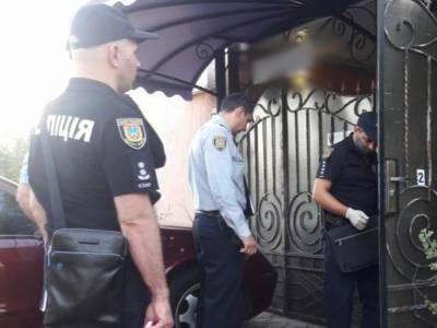 В Затоке Одесской области из-за долга мужчина расстрелял владельцев базы отдыха