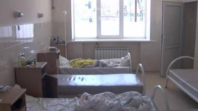 Прирост больных COVID-19 в России третий день подряд обновляет минимумы