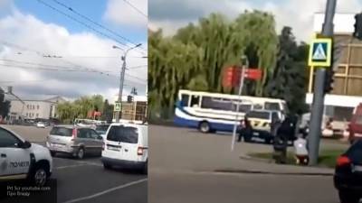Захвативший автобус с заложниками в Луцке мужчина представился полиции