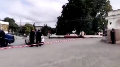 Видео с места захвата заложников в автобусе в украинском Луцке
