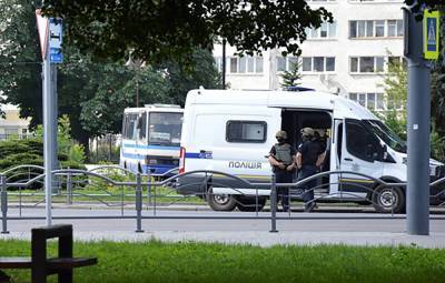 Полиция завела дело о захвате заложников в автобусе в Луцке