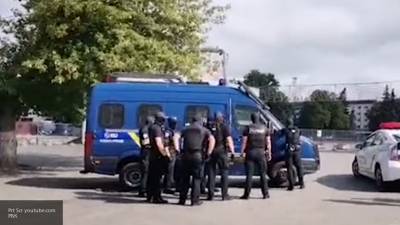 Посольство РФ на Украине выясняет, есть ли среди заложников в Луцке россияне