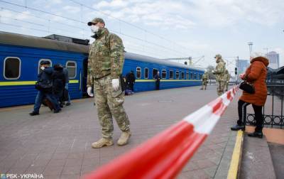 "Укрзализныця" открывает продажу билетов еще на пять поездов