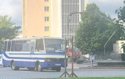 Захват автобуса в Луцке, заложница срочно вышла на связь: "Начала плакать, а потом..."