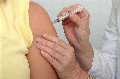 Британская вакцина от коронавируса признана безопасной