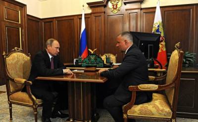 Путин заслушал отчет главы МЧС о подтоплении города на Урале и отправил его туда