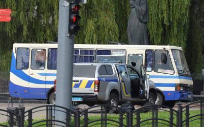 СБУ уточнила количество заложников в захваченном в Луцке автобусе