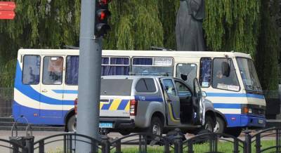 В МВД рассказали о переговорах с террористом в Луцке