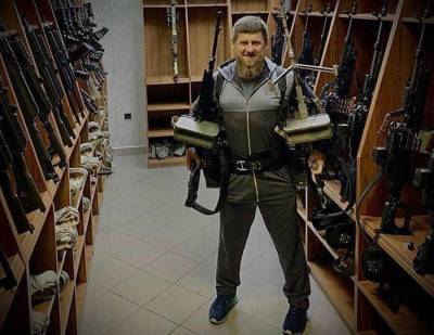 В Кремле прокомментировали снимок Кадырова в оружейном арсенале
