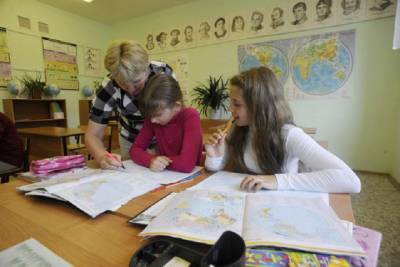 С нового учебного года классные руководители Тверской области будут получать больше