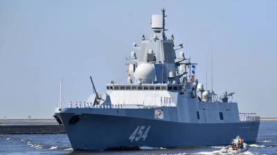 «Повысят ударную силу ВМФ»: в России заложили два новых универсальных десантных корабля