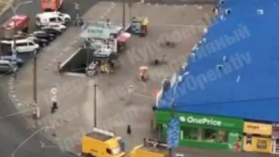 В Киеве возле станции метро "Минская" обнаружили и обезвредили взрывное устройство