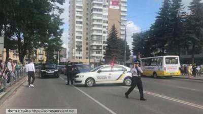 На Украине мужчина захватил автобус с пассажирами