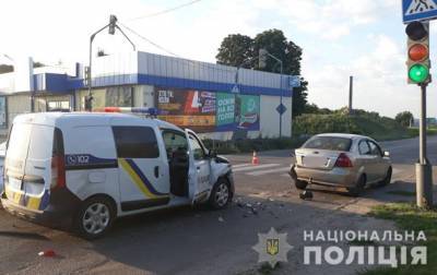 В Харьковской области полицейские попали в тройное ДТП