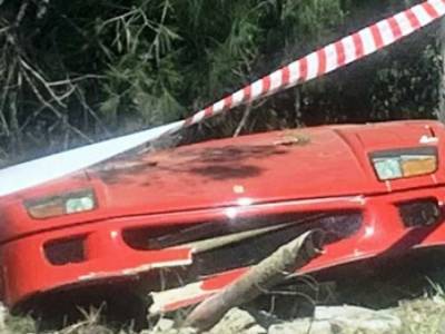 Владелец авто за 2,4 миллиона долларов разбил его о дерево