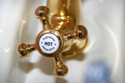Сроки отключения горячей воды перенесли в Воронеже