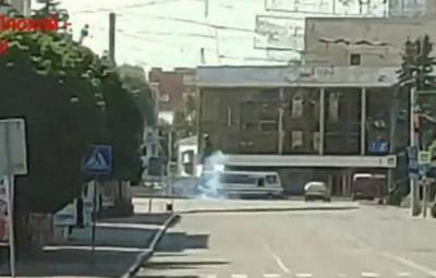 На месте захвата автобуса в Луцке прогремели взрывы: что с заложниками, кадры и подробности
