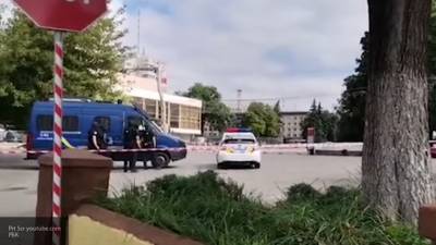 Захватчик автобуса с людьми в Луцке ответил переговорщикам