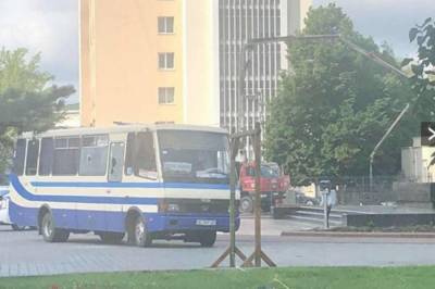 В сети показали, как "луцкий террорист" попал в автобус