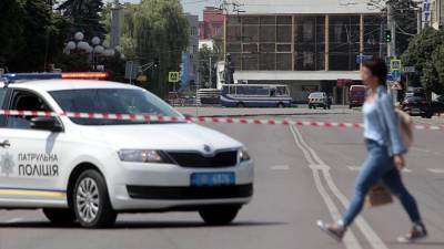 Захвативший в Луцке автобус террорист пошел на переговоры