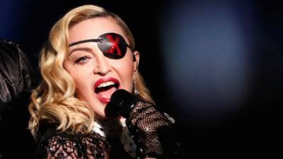 Петербургские суды ответили на заявление Мадонны о штрафе размером в $1 млн