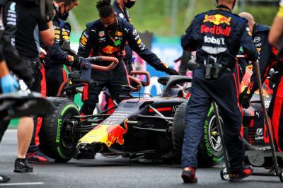 Палмер: Механики Red Bull Racing здорово сработали