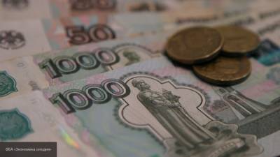 Власти России рассмотрят предложение выплатить пенсионерам по 15 тысяч рублей