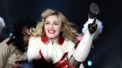 Суд Петербурга уточнил ситуацию со штрафом Мадонне в $1 млн