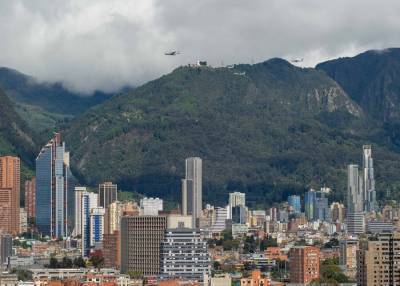 Вертолет вооруженных сил пропал в Колумбии