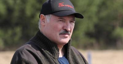 Лукашенко предрек белорусам погибель и нищету, если те бросят землю