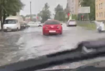 Пригороды Петербурга оказались затоплены после сильного дождя