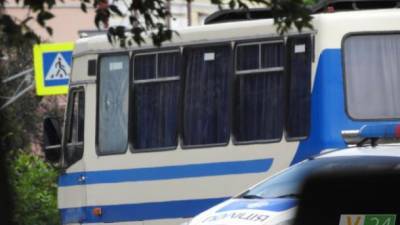 Нападавший в Луцке заявил, что в автобусе есть раненый