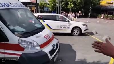 Заложники начали выходить из захваченного террористом автобуса в Луцке