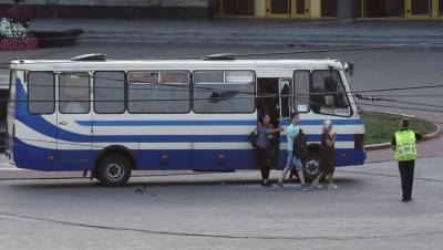Захватчик автобуса в Луцке отпустил заложников
