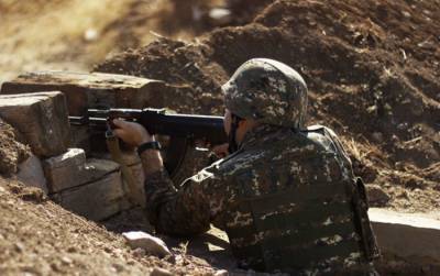 Армянские ВС отразили новую атаку противника, азербайджанские военные оказались в блокаде