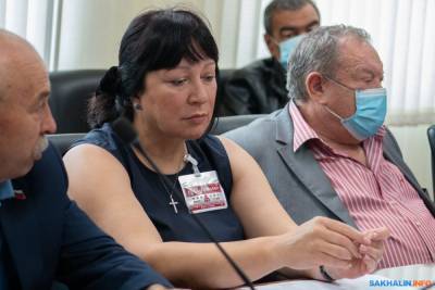 Сахалинские депутаты без зарплаты будут реже прогуливать основную работу