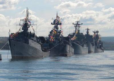 Российский Крым строит корабли океанского класса вместо догнивания с Украиной