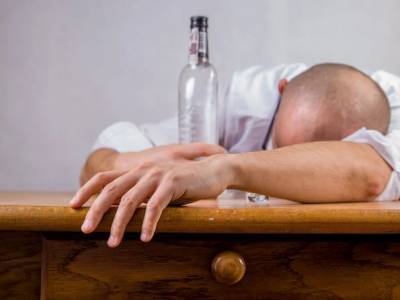 Минздрав назвал регионы с самой высокой заболеваемостью алкоголизмом