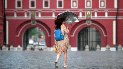 В среду в Москве будет небольшой дождь и до +20°C