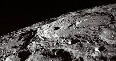 Ученые объяснили возникновение кратеров на Луне