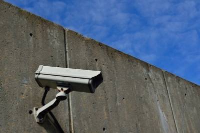 «Защищавший» личную жизнь пятигорчанин расстрелял видеокамеры соседки