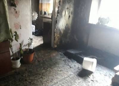 У хозяйки утром умер сын: в Татарстане от поминальной свечки выгорела квартира
