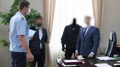 Обвиняемый во взяточничестве вице-мэр Томска уволен