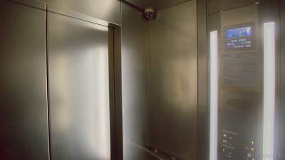 В Китае две пенсионерки четыре дня не могли выбраться из лифта