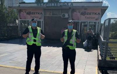 В Киеве порядок на улицах охраняют полиция и военные