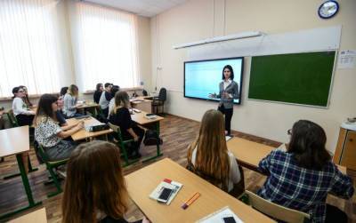 В Грузии начались экзамены для будущих учителей