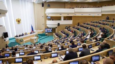 Идею о выплате пенсионерам по 15 тысяч рублей оценили в Совфеде